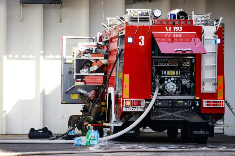 16.09.2019., Split - Veliki pozar na TTTS-u.
Photo: Milan Sabic/PIXSELL