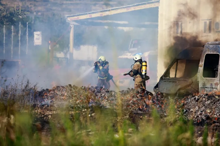 16.09.2019., Split - Veliki pozar na TTTS-u.
Photo: Milan Sabic/PIXSELL