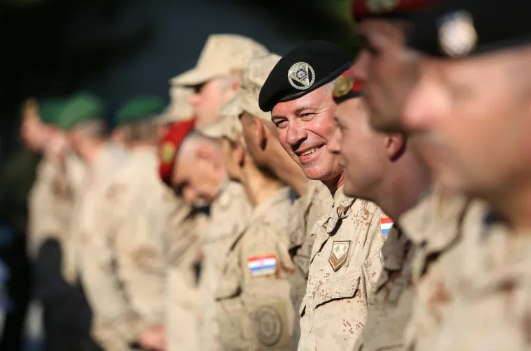 Hrvatski vojnici vratili su se iz Afganistana: Sreća, suze radosnice, ali i tuga zbog stradalog kolege