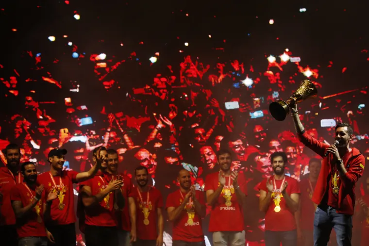 Svjetske prvake &Scaron;panjolce u Madridu dočekalo nekoliko tisuća razdraganih navijača