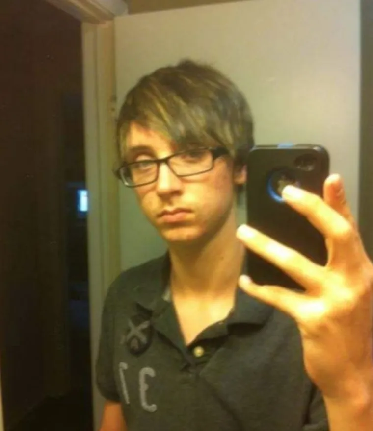 Pubertet ih nije proslavio: Postoje li sramotnije slike od onih iz te faze?