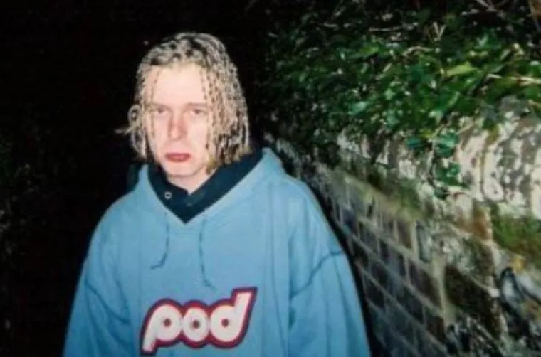 Pubertet ih nije proslavio: Postoje li sramotnije slike od onih iz te faze?