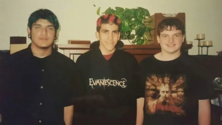 Pubertet ih nije proslavio: Postoje li sramotnije slike od onih iz te faze?