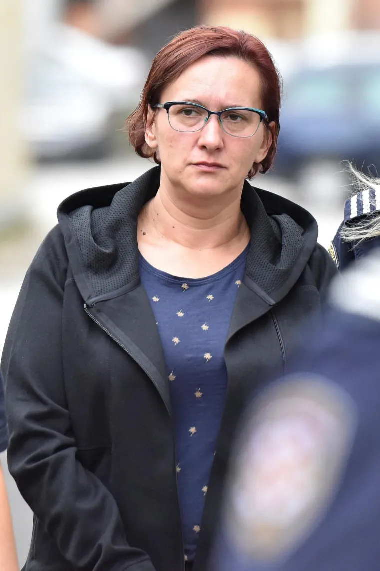 Slučaj '&scaron;krinja': Smiljana Srnec, optužena za ubojstvo sestre Jasmine, u lisicama dovedena na sud