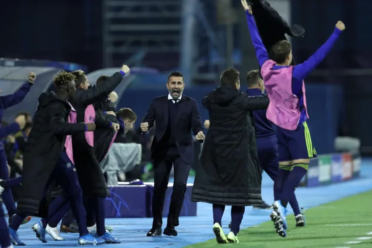 Rapsodija Modrih u Maksimiru! Dinamo pred 30 tisuća navijača svladao Atalantu!