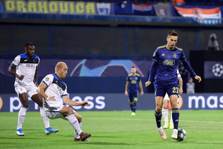Rapsodija Modrih u Maksimiru! Dinamo pred 30 tisuća navijača svladao Atalantu!