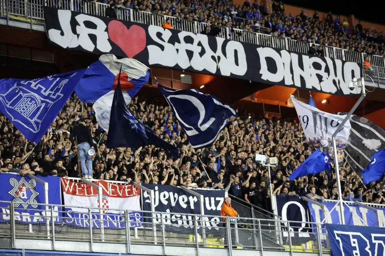 Bakljada BBB-a i fantastične koreografije! Pogledajte ludu atmosferu u noći kada je pala Atalanta