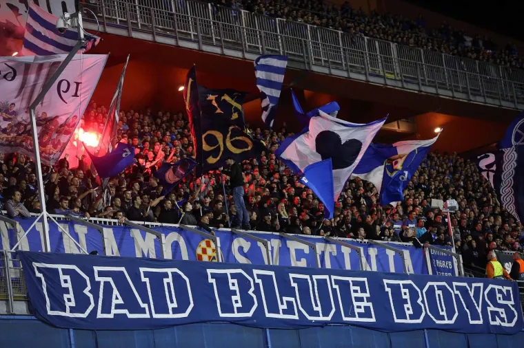 Bakljada BBB-a i fantastične koreografije! Pogledajte ludu atmosferu u noći kada je pala Atalanta