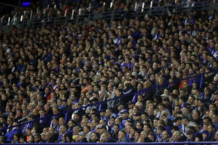 Bakljada BBB-a i fantastične koreografije! Pogledajte ludu atmosferu u noći kada je pala Atalanta