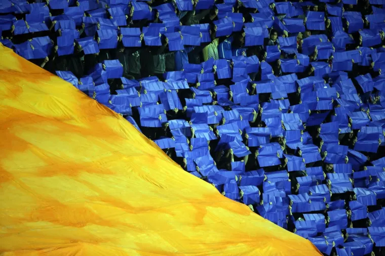 Bakljada BBB-a i fantastične koreografije! Pogledajte ludu atmosferu u noći kada je pala Atalanta