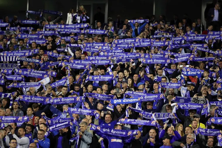 Bakljada BBB-a i fantastične koreografije! Pogledajte ludu atmosferu u noći kada je pala Atalanta