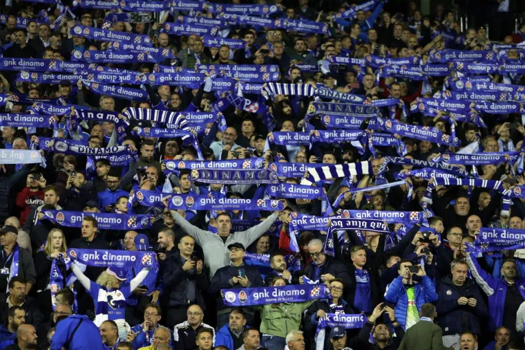 Bakljada BBB-a i fantastične koreografije! Pogledajte ludu atmosferu u noći kada je pala Atalanta