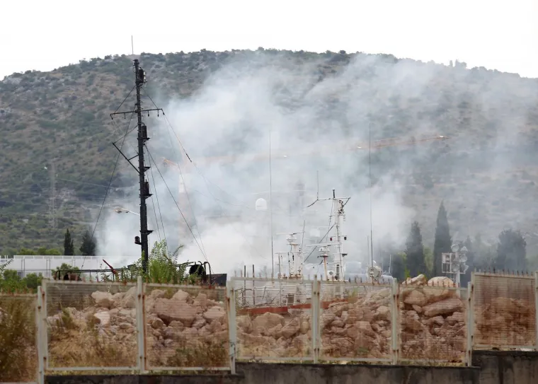 Požar u &Scaron;ibeniku: Planula raketna topovnjača Vukovar, okružila ju četiri vatrogasna vozila
