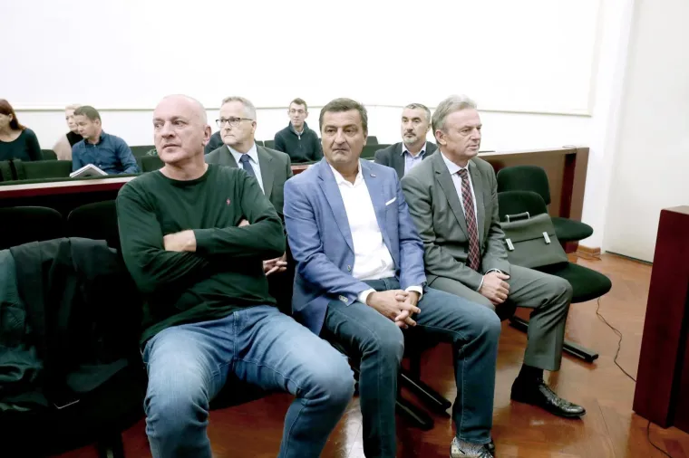 Nakon dvije godine suđenja bivši HDZ-ov ministar oslobođen je optužbi, a trojica njegovih suradnika su proglašeni su krivima