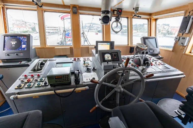 Grdosije u luci: HRM otvorila građanima desantni brod minobacač, raketnu topovnjaču, spasilački brod...