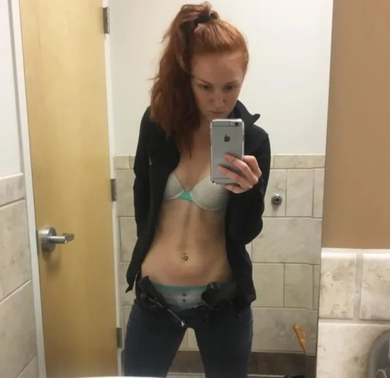 OD LIJEČNICA DO GRAĐEVINARKI, SVE SU PODLEGLE NOVOM TRENDU: Slikaju se gole na poslu i onda se hvale