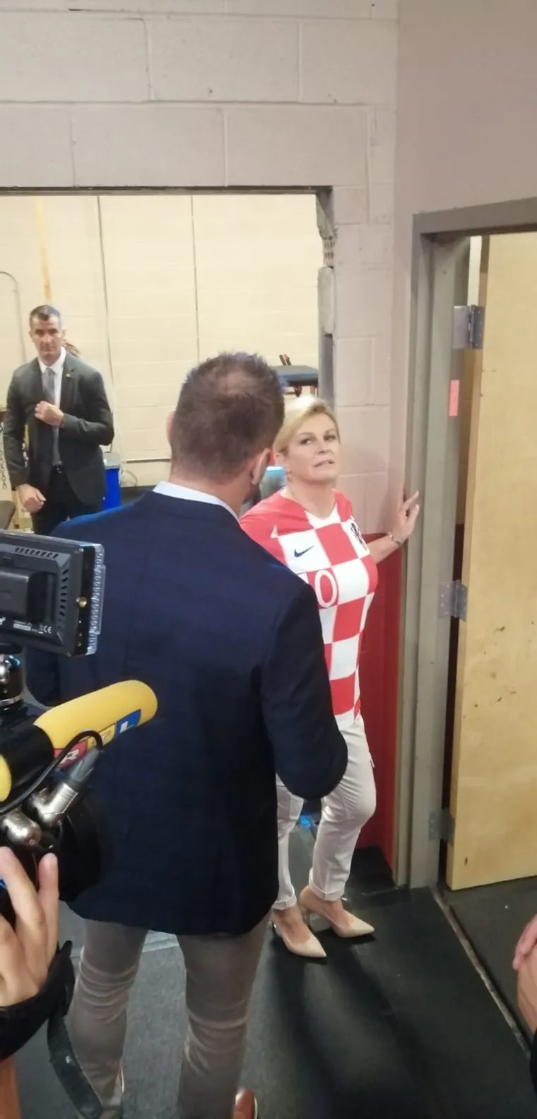 Grabar-Kitarović u teretani: Stipe Miočić doveo i kćer da se s njom fotka