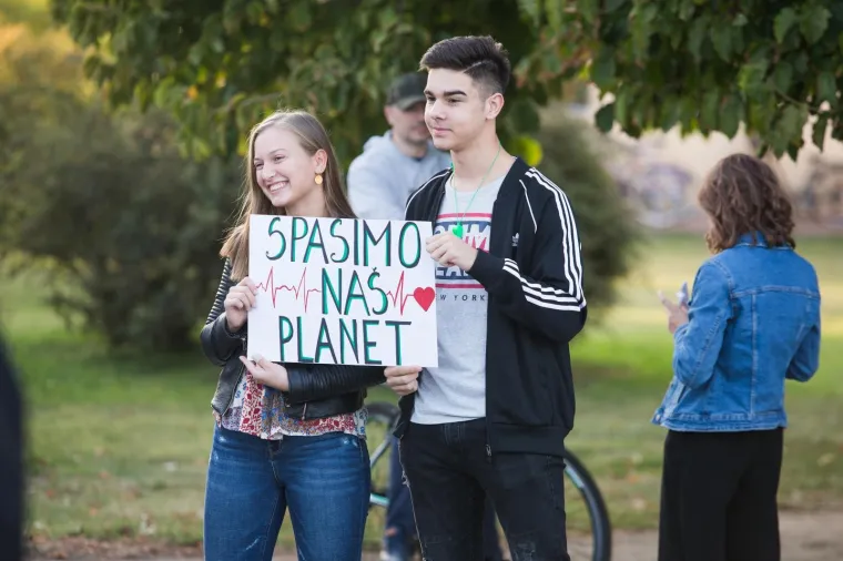 20.09.2019., Osijek - Globalni prosvjed za spas klime na kojem se pojavio veliki broj srednjoskolaca.  
Photo: Davor Javorovic/PIXSELL