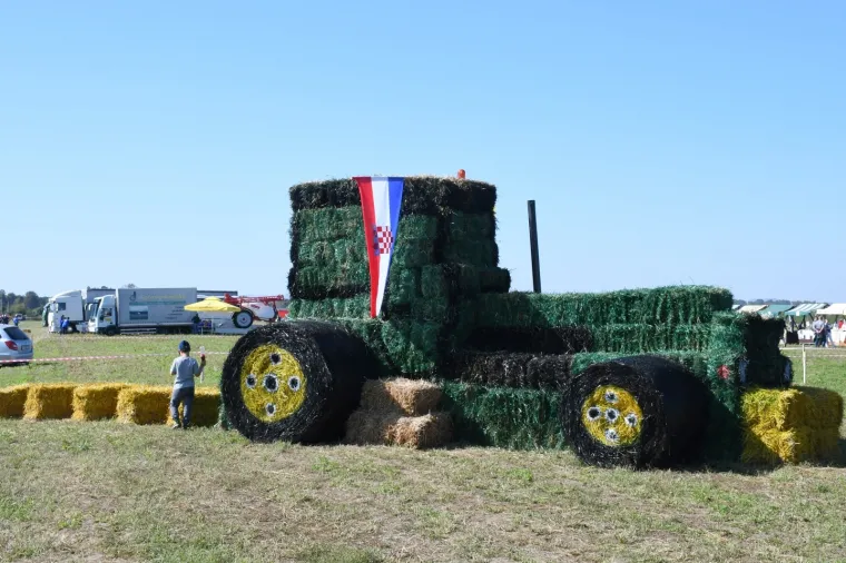 Tko će Hrvatsku predstavljati u Rusiji?  U Sunji iskusne ekipe odmjerile snage u oranju