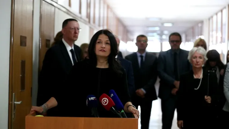 Pro&scaron;lo je 20 godina od pokolja na Općinskom sudu: Mato Ora&scaron;kić ubio je svoju suprugu, njenu odvjetnicu i sutkinju