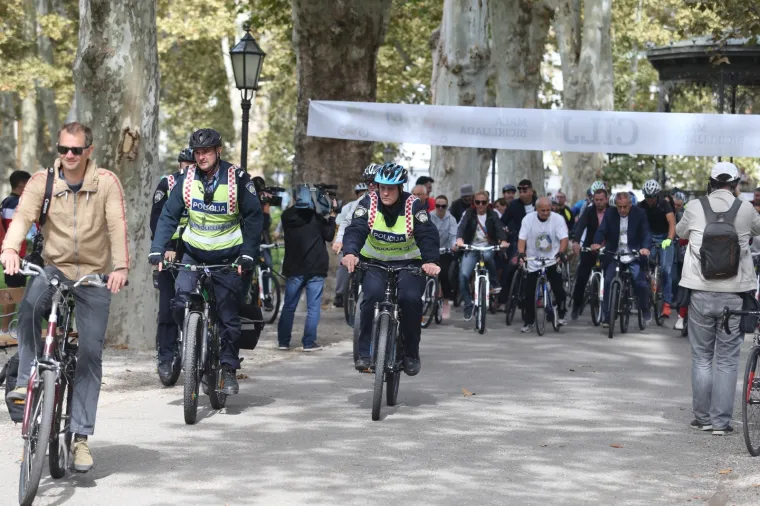 19. Zagrebačka žbica: Gradonačelnik Bandić predvodio povorku biciklista