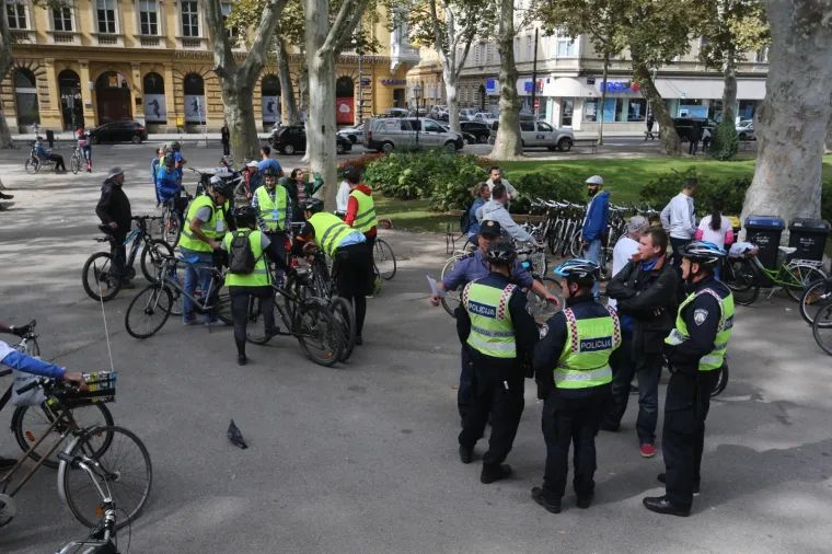 19. Zagrebačka žbica: Gradonačelnik Bandić predvodio povorku biciklista