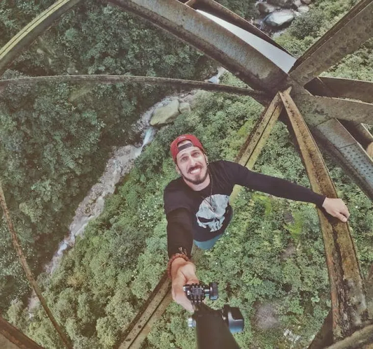 NJIHOVI RODITELJI BOLJE DA IH NE VIDE: Ove ekstremne fotke nije lako niti pogledati