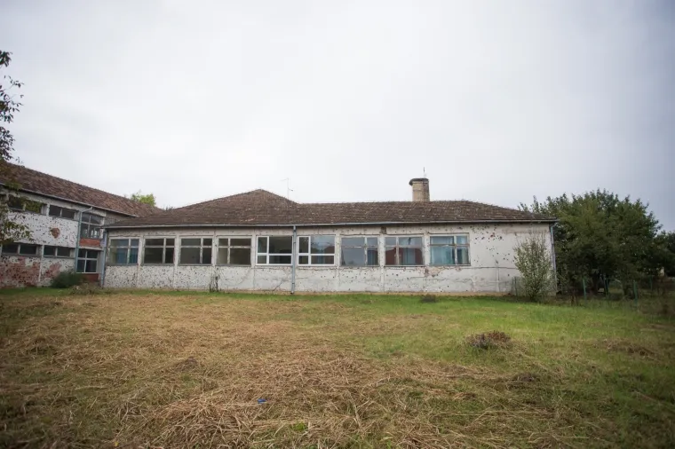 Ovdje kao da je vrijeme stalo 1995.: Pogledajte u kakvu &scaron;kolu idu vukovarska djeca