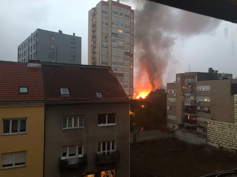 Požar u Zagrebu: Gori kod Zapadnog kolodvora