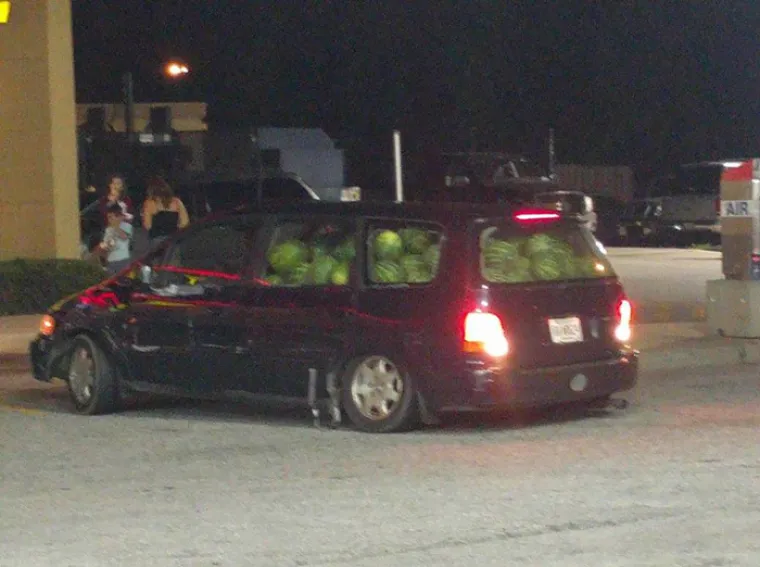 KONAČNO SMO PRONA&Scaron;LI ONE LIKOVE IZ MATEMATIČKOG UDŽBENIKA: Ako Marko ima 965 banana...