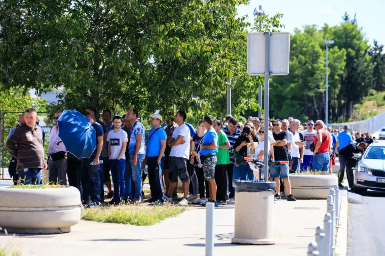 Svi žele na tribine: Navijači pohrlili po karte za utakmice protiv Mađarske i Walesa
