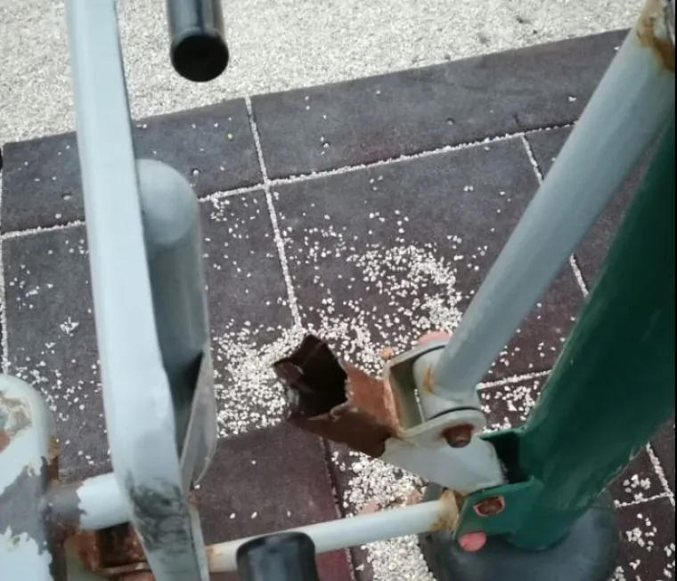 Žena iz Dalmacije zgrožena: 'Ovo nisu slike iz Černobila! Igrali&scaron;te je sve, samo ne sigurno za djecu'