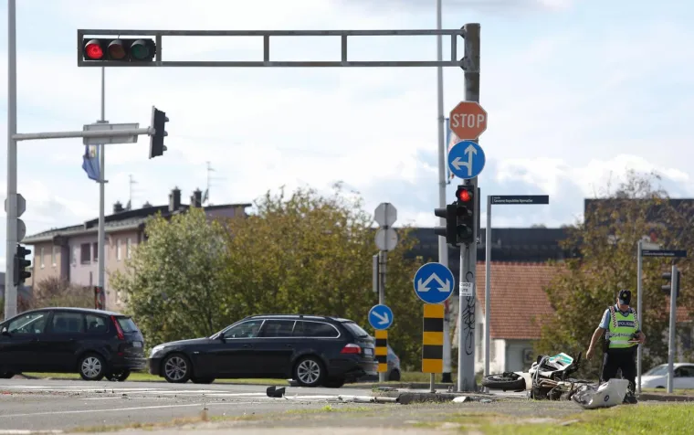 Motociklist je prevezen u KBC Zagreb gdje mu je pružena liječnička pomoć