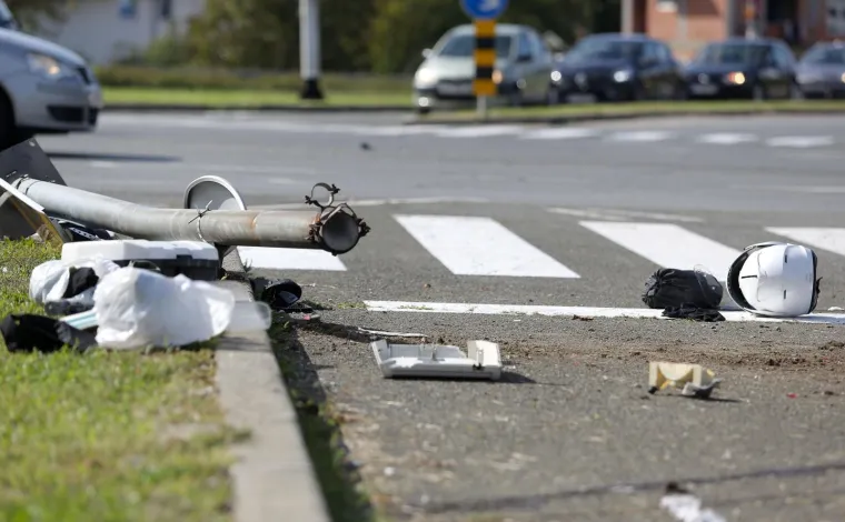 Motociklist je prevezen u KBC Zagreb gdje mu je pružena liječnička pomoć