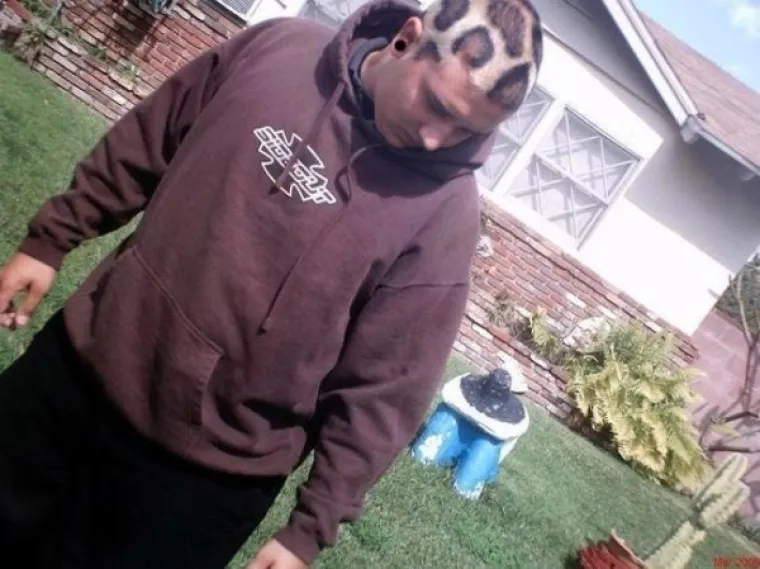 SJEĆATE LI STE KAKO IZGLEDALI NA KRAJU '90-IH? Oni će te&scaron;ko zaboraviti, a za svaki slučaj, tu su i fotografije njihovih modnih opačina