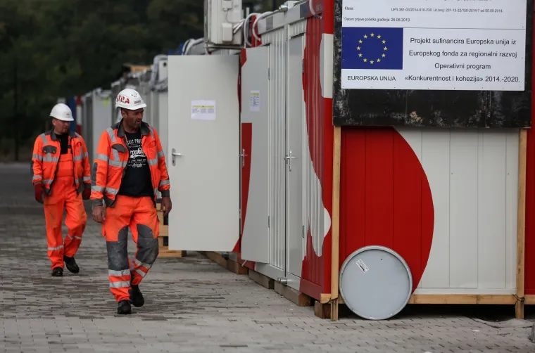 Konačno krenuli radovi na zgradi koja je ko&scaron;tala 100 mil. kn, a treba platiti jo&scaron; 70 mililijuna kn!