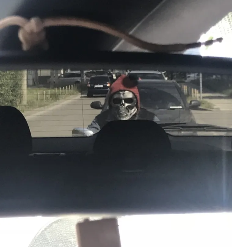 A MISLILI STE DA VI SREĆETE ČUDAKE: Da, ovi su ljudi takvi iza&scaron;li iz kuće i naravno da ih je netko slikao