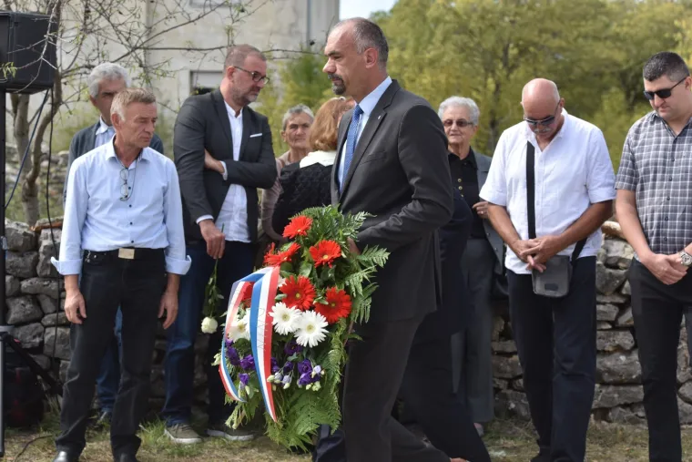 Komemoracija u Varivodama; Pupovac: 'Ja sam taj kojem treba prvome i zadnjem suditi'