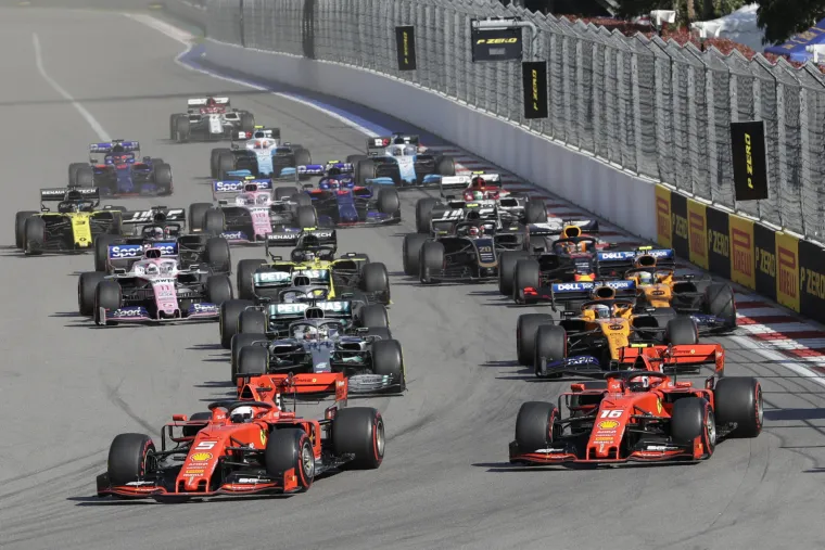 Lewis Hamilton potvrdio dominaciju slavljem u Rusiji: Odmah iza njega ciljem pro&scaron;ao Valtteri Bottas