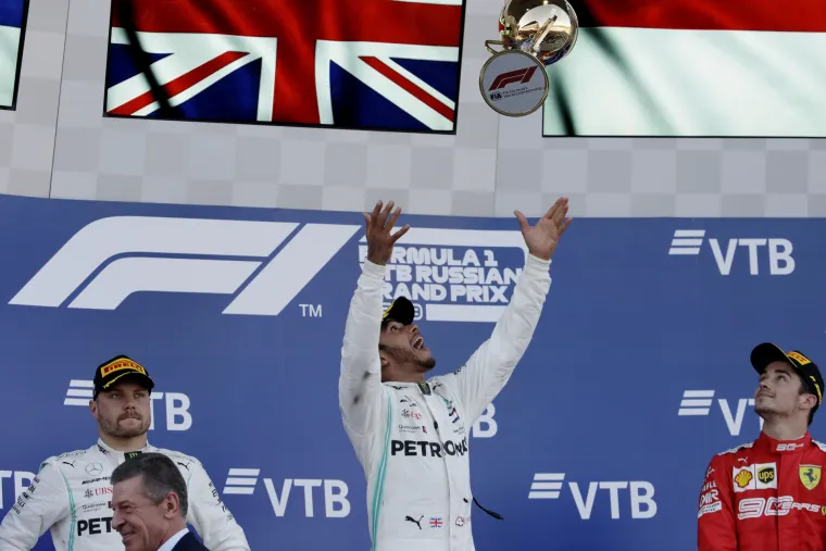 Lewis Hamilton potvrdio dominaciju slavljem u Rusiji: Odmah iza njega ciljem pro&scaron;ao Valtteri Bottas