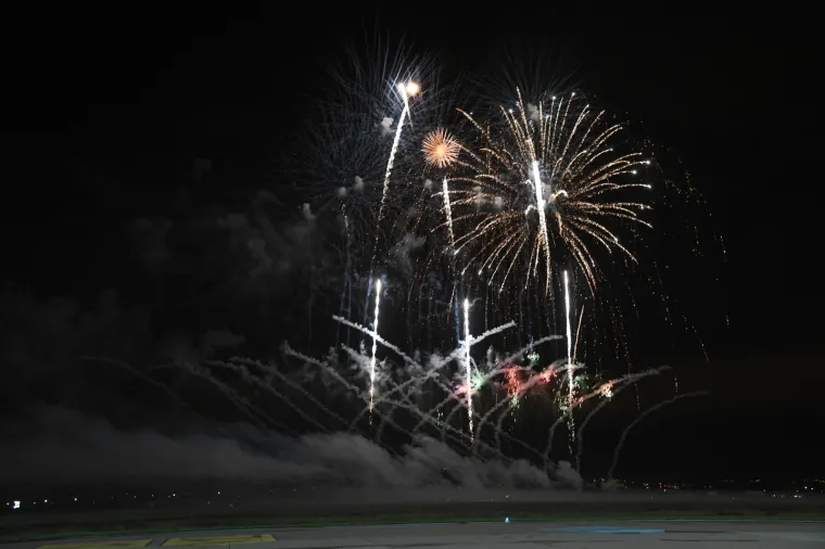 Velika fotogalerija: 1.200 trkača trčalo po pisti Zračne luke Franjo Tuđman u utrci 00:24