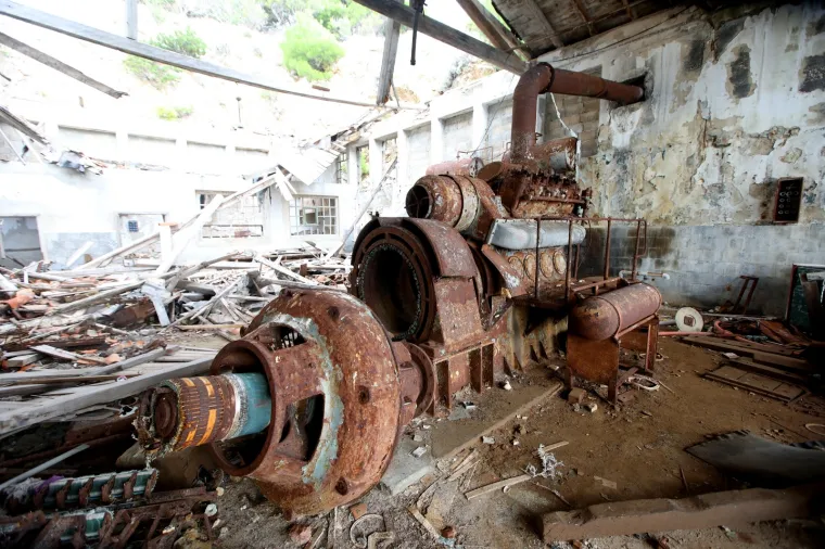 Goli otok sad posjećuju samo radoznali turisti i poneko izaslanstvo koje komemoriraju stradale političke zatvorenike