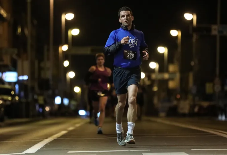 BLOKIRALI DOBAR DIO ILICE: Samo zato da bi ovi osobenjaci mogli trčati, i to noću