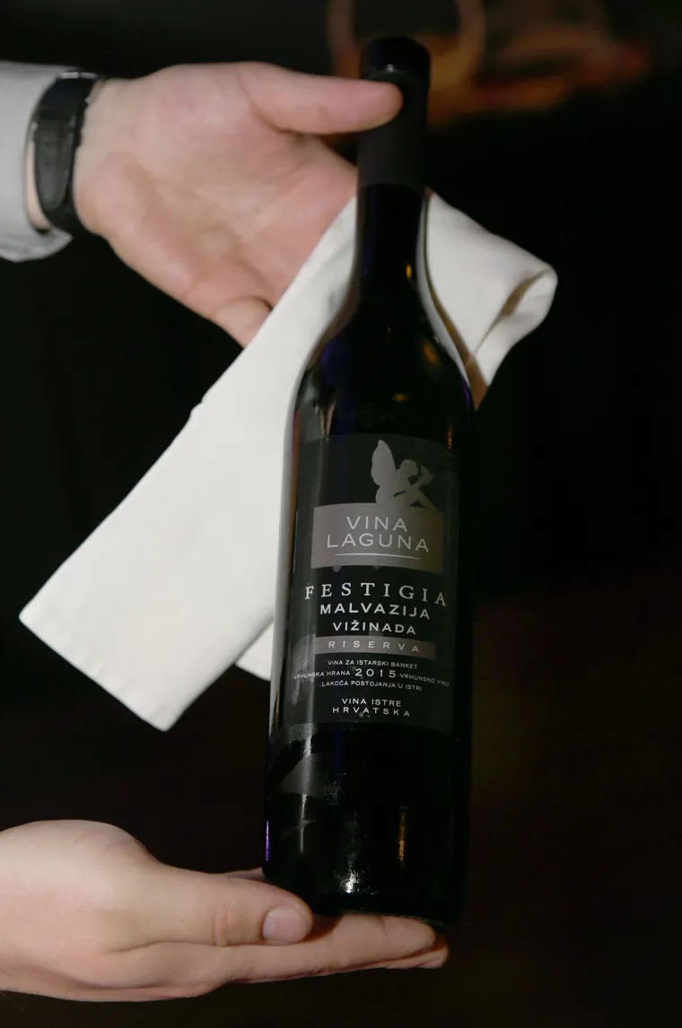 Ne viđamo ih često: Pogledajte kako danas izgledaju Belma, Elena i Jelena&hellip; Na tulumu se pojavila i najzgodnija Hrvatica