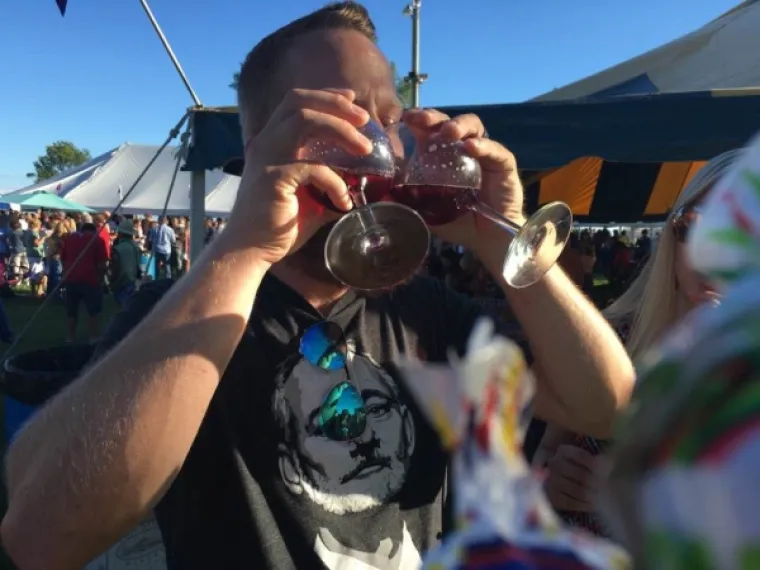 PO&Scaron;TENO SE UNI&Scaron;TILI ZA VIKEND: A &scaron;to je jo&scaron; gore, imaju 'sjajne' prijatelje koji su sve to dokumentirali