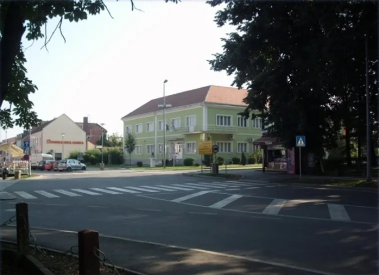 2011. na popisu stanovni&scaron;tva brojala je 11.000 ljudi, a lani odselilo čak  469 ljudi, od toga njih 204 u inozemstvo, a u taj slavonski gradić doselilo se samo 214 ljudi.