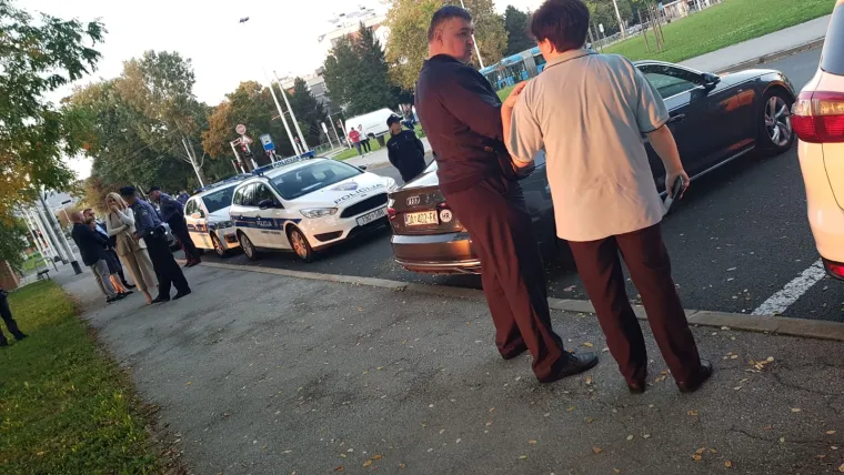 Kaos u Prečkom! Obitelji prekipjelo: Počeli su 'zidati' na okreti&scaron;tu tramvaja