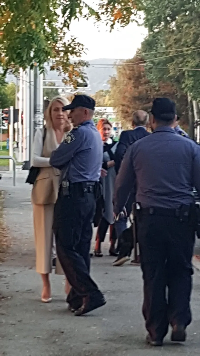 Kaos u Prečkom! Obitelji prekipjelo: Počeli su 'zidati' na okreti&scaron;tu tramvaja