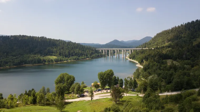 Gorski kotar postaje oaza za odmor, a kako i ne bi kada se tamo nalazi i najljep&scaron;a planinska koliba!