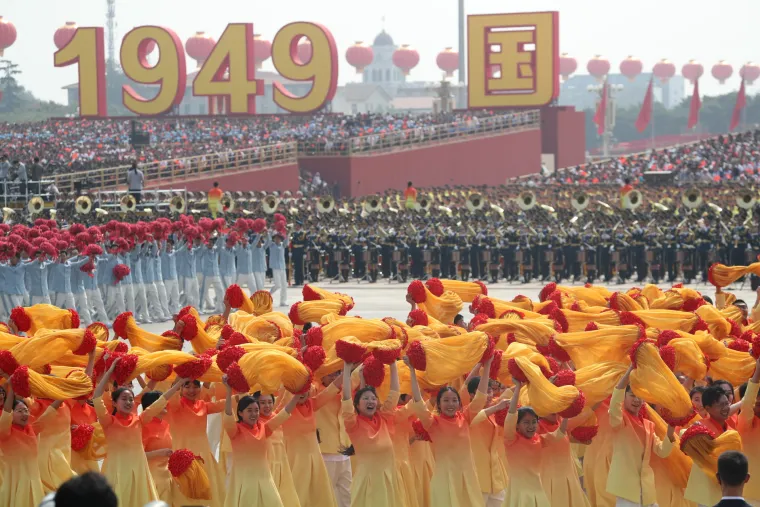 Kinezi posramili i Ruse! Pogledajte spektakularnu paradu na ulicama Pekinga